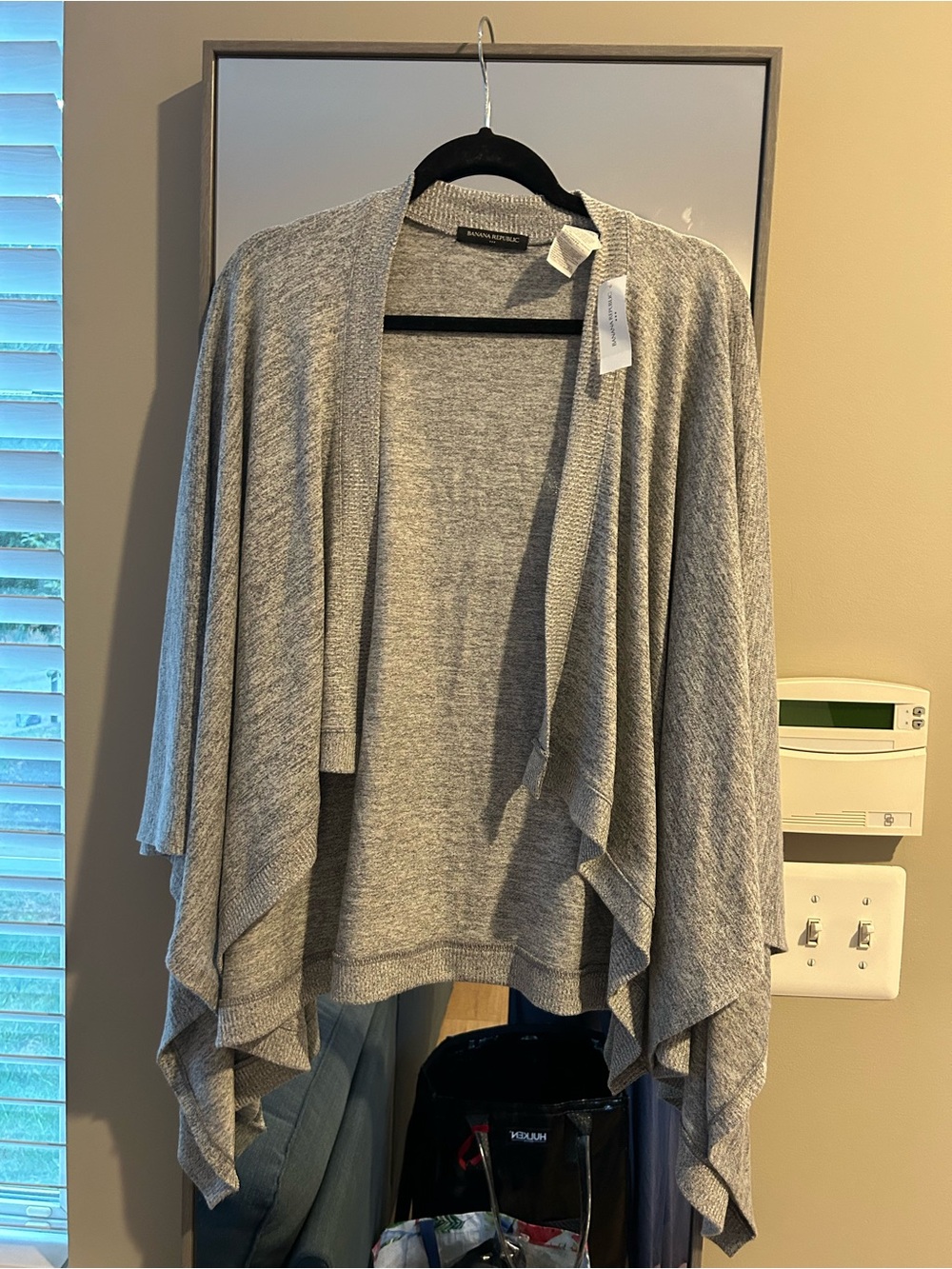 Banana Republic Heather Gray Draped Open-Front Wrap shawl